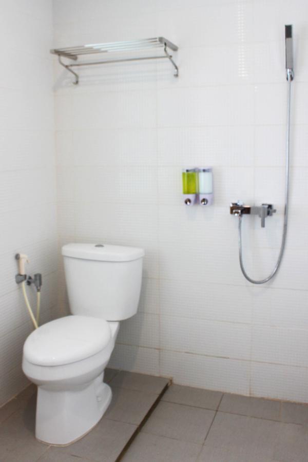 Bliss Soetta Hotel Semarang Zewnętrze zdjęcie