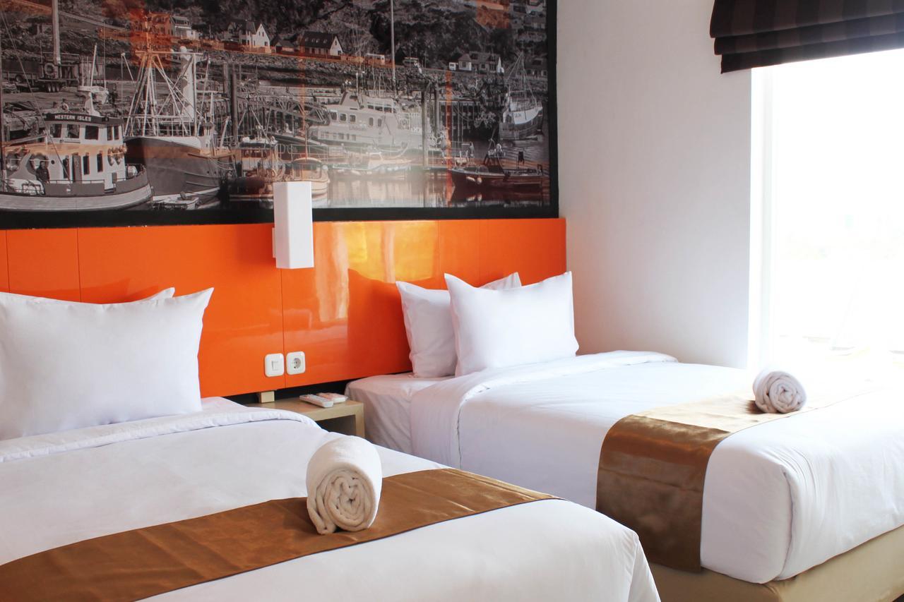 Bliss Soetta Hotel Semarang Zewnętrze zdjęcie