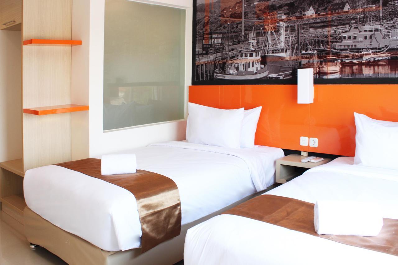 Bliss Soetta Hotel Semarang Zewnętrze zdjęcie