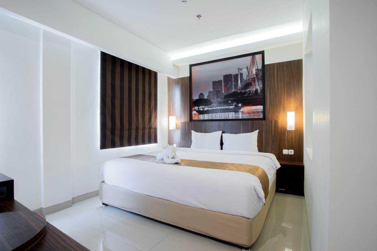 Bliss Soetta Hotel Semarang Zewnętrze zdjęcie