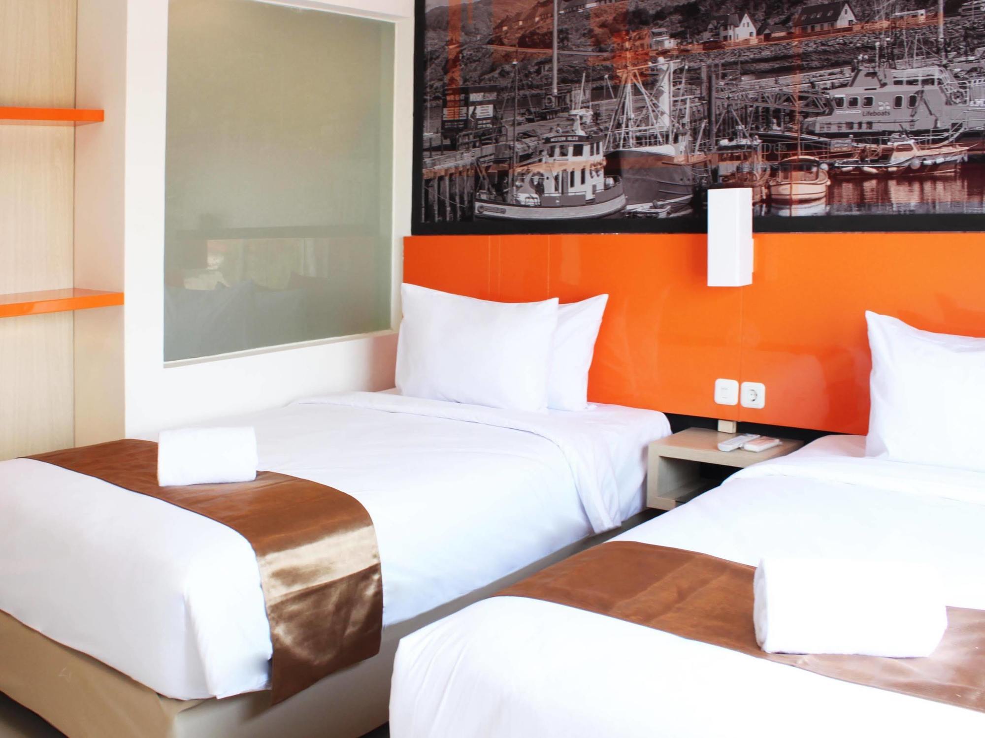 Bliss Soetta Hotel Semarang Zewnętrze zdjęcie
